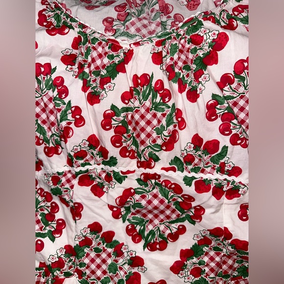 VINTAGE 70s Pluckily Mary Robe - Strawberries🍓 & Cherries 🍒 - Picture 8 of 11